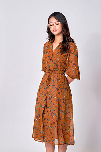 Váy cổ tàu 